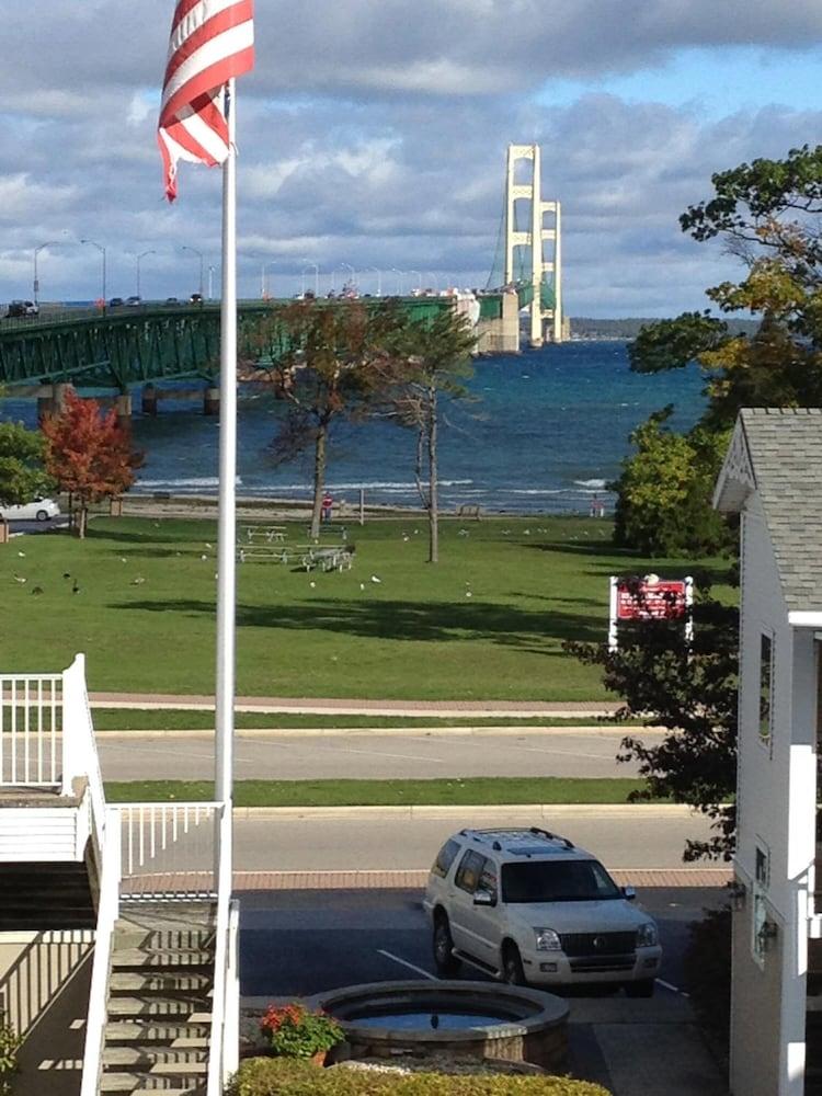 Parkside Inn Bridgeview 맥키노 시티 외부 사진